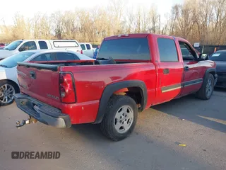 2005 Chevrolet Silverado 1500 LS with VIN 2GCEC13T951377849, listed as a IAAI auction lot 41820491 with 199,878 mi miles. Bid and sale history available at carsss.com. Image 4.
