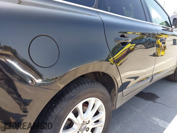 2010 Volvo XC60 3.0T with VIN YV4992DZ4A2029943, listed as a IAAI auction lot 42443995 with 197,979 mi miles and . Bid and sale history available at DreamBid. Image 6.