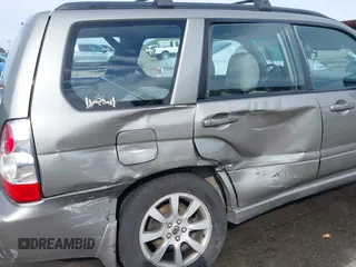 2006 Subaru Forester 2.5 X w/Premium Pkg with VIN JF1SG65676H743002, listed as a IAAI auction lot 41657192 with 1 mi miles. Bid and sale history available at carsss.com. Image 6.