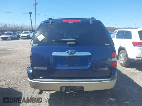 2007 Ford Explorer Eddie Bauer z VIN 1FMEU74847UA83997, wystawiony jako IAAI lot #41856069 z przebiegiem 180 555 mil mil oraz . Historia ofert i sprzedaży dostępna na DreamBid. Obrazek 16.