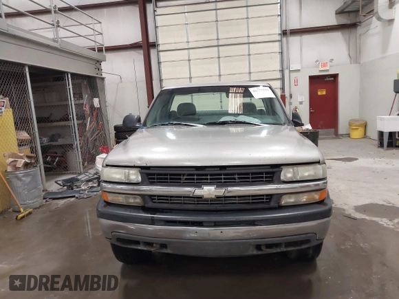 1999 Chevrolet Silverado 1500 LT with VIN 1GCEK14T8XE192646, listed as a IAAI auction lot 41777519 with 289,532 mi miles. Bid and sale history available at carsss.com. Image 13.