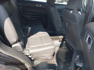 2017 Ford Police Interceptor Utility with VIN 1FM5K8AR2HGC56862, listed as a IAAI auction lot 42274409 with 92,662 mi miles and . Bid and sale history available at DreamBid. Image 8.