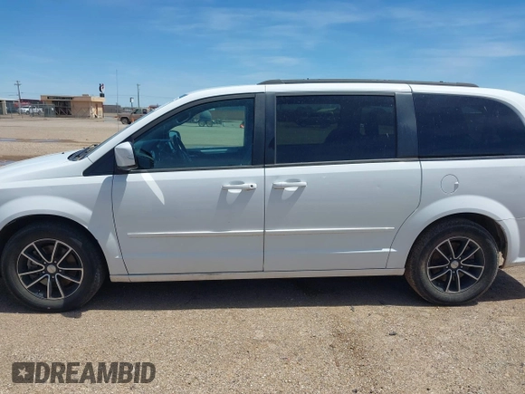 2016 Dodge Grand Caravan R/T with VIN 2C4RDGEG2GR265609, listed as a IAAI auction lot 42078392 with 105,861 mi miles and . Bid and sale history available at DreamBid. Image 14.