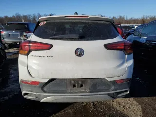 2020 Buick Encore GX Select z VIN KL4MMDSL1LB103239, wystawiony jako Copart lot #42752295 z przebiegiem Nie podano mil oraz Szkoda całkowita • Salvage title. Historia ofert i sprzedaży dostępna na DreamBid. Obrazek 6.