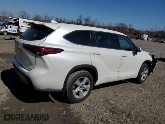 2021 Toyota Highlander L with VIN 5TDBZRBH9MS097756, listed as a Copart auction lot 49307905 with 92,072 mi miles and Salvage title. Bid and sale history available at DreamBid. Image 3.