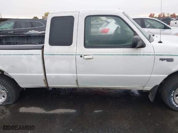 1998 Ford Ranger XL with VIN 1FTYR14XXWPB50753, listed as a IAAI auction lot 40927381 with 352,183 mi miles. Bid and sale history available at carsss.com. Image 13.