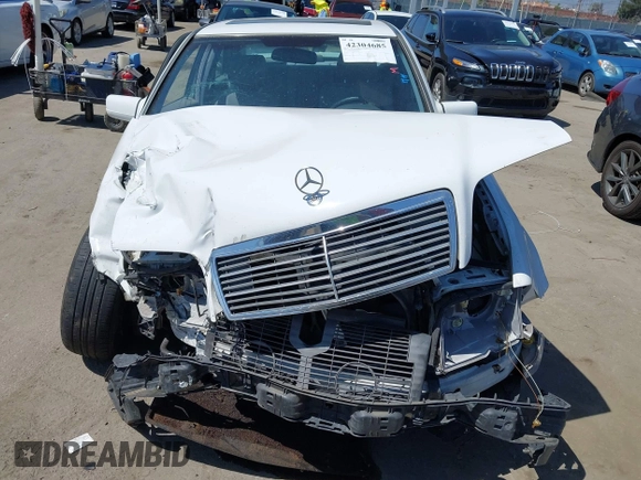 2000 Mercedes-Benz C 230 Kompressor with VIN WDBHA24GXYA833828, listed as a IAAI auction lot 42304685 with Not provided miles and . Bid and sale history available at DreamBid. Image 13.