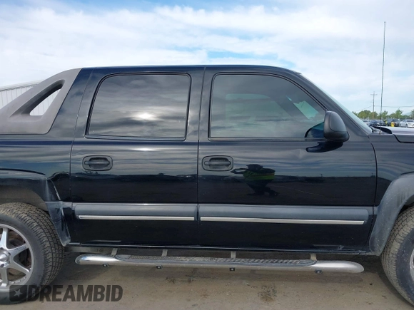 2004 Chevrolet Avalanche Z71 with VIN 3GNEK12TX4G189598, listed as a IAAI auction lot 41998670 with 368,875 mi miles and . Bid and sale history available at DreamBid. Image 12.