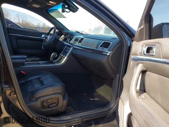 2010 Lincoln MKS with VIN 1LNHL9ER9AG611882, listed as a IAAI auction lot 42093141 with 153,627 mi miles. Bid and sale history available at carsss.com. Image 5.