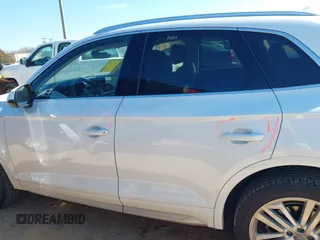 2018 Audi Q5 Premium Plus with VIN WA1BNAFYXJ2079819, listed as a IAAI auction lot 41667923 with 123,319 mi miles. Bid and sale history available at carsss.com. Image 14.