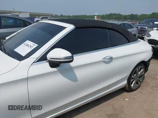 2019 Mercedes-Benz C 300 z VIN WDDWK8EB3KF783527, wystawiony jako IAAI lot #42486292 z przebiegiem 94 889 mil mil oraz . Historia ofert i sprzedaży dostępna na DreamBid. Obrazek 15.