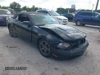 2010 Ford Mustang V6 с VIN 1ZVBP8EN8A5167067, выставлен на аукционе IAAI как лот 42365888 с пробегом 171 500 миль миль и . История ставок и продаж доступна на DreamBid. Изображение 1.