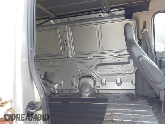 2011 Ford Econoline Cargo Commercial с VIN 1FTNE1EW3BDB06240, выставлен на аукционе IAAI как лот 42416058 с пробегом 313 816 миль миль и . История ставок и продаж доступна на DreamBid. Изображение 8.