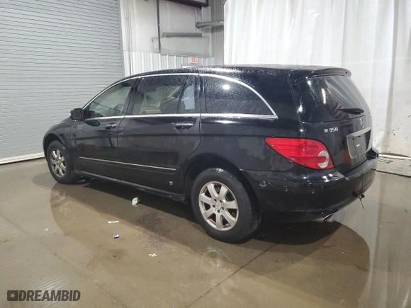 2007 Mercedes-Benz R-Class 3.5L with VIN 4JGCB65E07A056681, listed as a Copart auction lot 74299984 with 181,529 mi miles and Salvage Title. Bid and sale history available at carsss.com. Image 2.