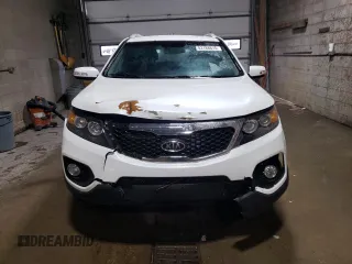 2013 Kia Sorento LX with VIN 5XYKTCA65DG331709, listed as a Copart auction lot 53188675 with 143,545 mi miles and Clean Title. Bid and sale history available at carsss.com. Image 5.