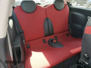 2005 MINI Hardtop z VIN WMWRC33405TJ64270, wystawiony jako Copart lot #52730515 z przebiegiem 99 702 mil mil oraz Szkoda całkowita • Salvage title. Historia ofert i sprzedaży dostępna na DreamBid. Obrazek 10.