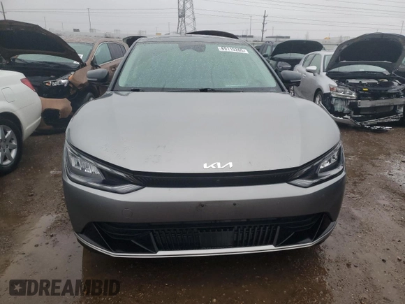 2022 Kia EV6 Wind z VIN KNDC3DLC9N5027015, wystawiony jako Copart lot #89115265 z przebiegiem 50 191 mil mil oraz Szkoda całkowita • Salvage title. Historia ofert i sprzedaży dostępna na DreamBid. Obrazek 5.