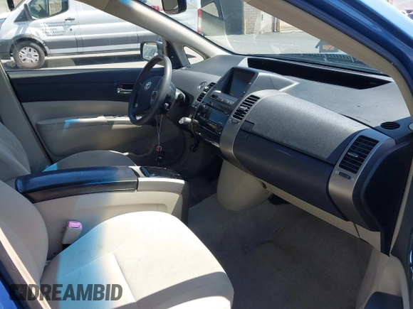 2007 Toyota Prius with VIN JTDKB20U677678691, listed as a IAAI auction lot 41993838 with 195,876 mi miles. Bid and sale history available at carsss.com. Image 5.