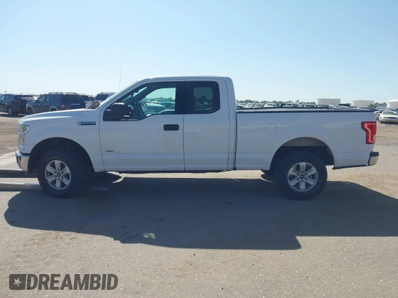 2016 Ford F-150 XLT z VIN 1FTFX1EG7GKF55978, wystawiony jako IAAI lot #42483473 z przebiegiem 154 309 mil mil oraz . Historia ofert i sprzedaży dostępna na DreamBid. Obrazek 14.