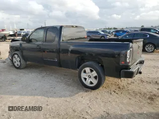 2007 Chevrolet Silverado 1500 LT w/2LT with VIN 2GCEC19Y171709370, listed as a Copart auction lot 78242064 with 177,158 mi miles and Salvage Title. Bid and sale history available at carsss.com. Image 2.