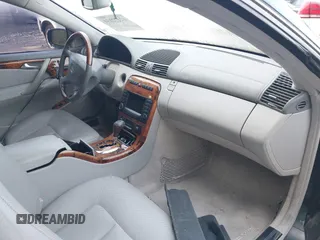 2005 Mercedes-Benz CL 500 с VIN WDBPJ75J15A045888, выставлен на аукционе IAAI как лот 42472134 с пробегом 115 025 миль миль и . История ставок и продаж доступна на DreamBid. Изображение 5.