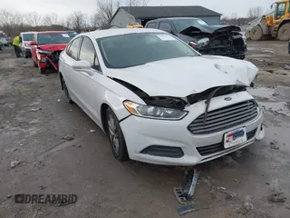 2013 Ford Fusion SE with VIN 3FA6P0H74DR114053, listed as a IAAI auction lot 41510376 with 204,664 mi miles and . Bid and sale history available at carsss.com. Image 1.