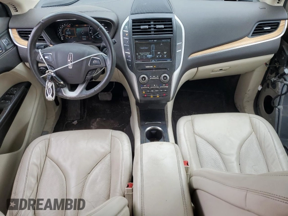 2015 Lincoln MKC z VIN 5LMCJ1A93FUJ07566, wystawiony jako Copart lot #53621655 z przebiegiem 116 018 mil mil oraz Szkoda całkowita • Salvage title. Historia ofert i sprzedaży dostępna na DreamBid. Obrazek 8.
