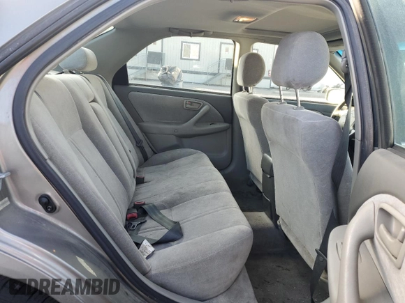 1998 Toyota Camry LE z VIN JT2BF28K2W0115564, wystawiony jako Copart lot #46628495 z przebiegiem 133 215 mil mil oraz Czysty tytuł • Clean title. Historia ofert i sprzedaży dostępna na DreamBid. Obrazek 10.