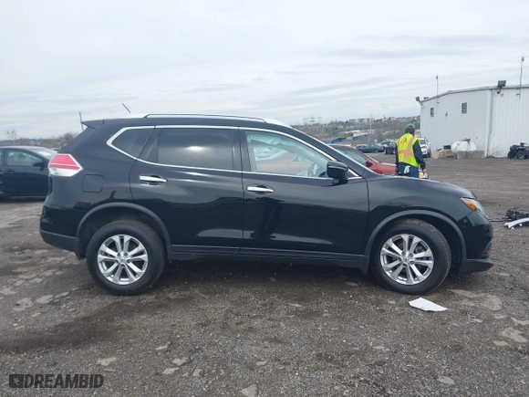 2015 Nissan Rogue SV with VIN KNMAT2MV2FP586911, listed as a IAAI auction lot 41958327 with 124,822 mi miles. Bid and sale history available at carsss.com. Image 12.