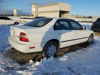 1995 Honda Accord LX with VIN 1HGCD5633SA075239, listed as a Copart auction lot 41386425 with 244,611 mi miles and Salvage Title. Bid and sale history available at carsss.com. Image 3.