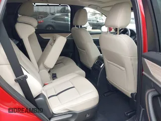 2025 Mazda CX-90 Preferred z VIN JM3KKBHD9S1208744, wystawiony jako IAAI lot #42019049 z przebiegiem 4 663 mil mil oraz . Historia ofert i sprzedaży dostępna na DreamBid. Obrazek 8.