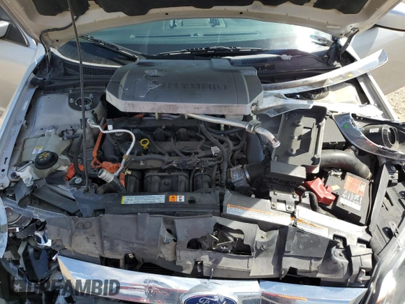 2010 Ford Fusion Hybrid with VIN 3FADP0L32AR308054, listed as a Copart auction lot 46930305 with 77,084 mi miles and Clean Title. Bid and sale history available at carsss.com. Image 12.