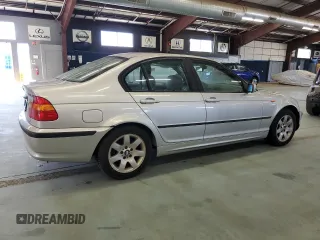 2003 BMW 3 Series 325xi with VIN WBAEU33493PH89898, listed as a Copart auction lot 70928174 with 123,357 mi miles and Clean Title. Bid and sale history available at carsss.com. Image 3.