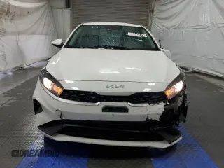 2024 Kia Forte LXS with VIN 3KPF24ADXRE757344, listed as a Copart auction lot 53042775 with 27,367 mi miles and Salvage Title. Bid and sale history available at carsss.com. Image 5.