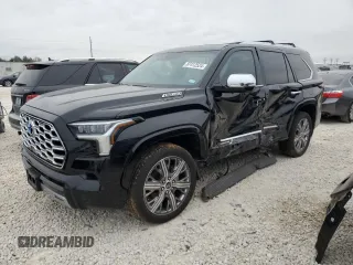 2024 Toyota Sequoia SR5 with VIN 7SVAAABA2RX035310, listed as a Copart auction lot 87412524 with 9,104 mi miles and Salvage Title. Bid and sale history available at carsss.com. Image 1.