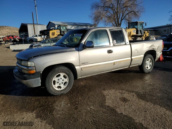 1999 Chevrolet Silverado 1500 LS with VIN 2GCEC19T5X1201987, listed as a Copart auction lot 43392405 with 332,753 mi miles and Salvage Title. Bid and sale history available at carsss.com. Image 1.