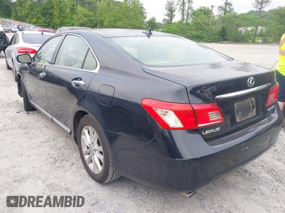 2010 Lexus ES 330 z VIN JTHBK1EG8A2395810, wystawiony jako IAAI lot #42134016 z przebiegiem 186 635 mil mil oraz . Historia ofert i sprzedaży dostępna na DreamBid. Obrazek 3.