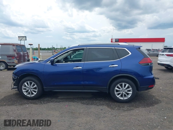 2020 Nissan Rogue SV z VIN JN8AT2MT4LW042639, wystawiony jako IAAI lot #42332896 z przebiegiem 62 966 mil mil oraz . Historia ofert i sprzedaży dostępna na DreamBid. Obrazek 15.