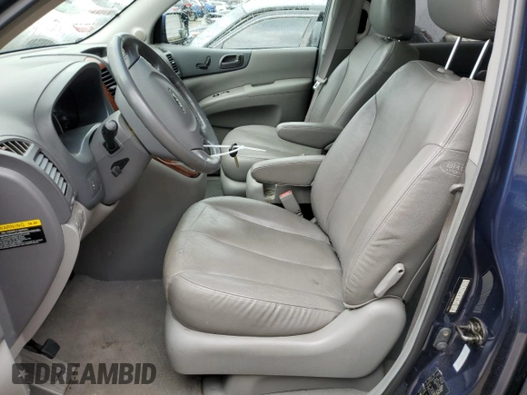 2006 Kia Sedona LX with VIN KNDMB233766096955, listed as a Copart auction lot 64966334 with 213,901 mi miles and Salvage Title. Bid and sale history available at carsss.com. Image 7.
