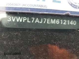 2014 Volkswagen Jetta TDI w/Sunroof z VIN 3VWPL7AJ7EM612140, wystawiony jako Copart lot #56905735 z przebiegiem 149 673 mil mil oraz Szkoda całkowita • Salvage title. Historia ofert i sprzedaży dostępna na DreamBid. Obrazek 12.