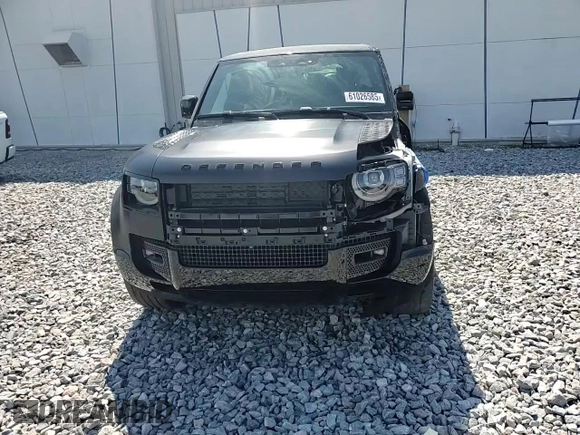 2024 Land Rover Defender X-Dynamic SE with VIN SALE2FEU1R2334322, listed as a Copart auction lot 61026585 with 6,280 mi miles and Non repairable. Bid and sale history available at DreamBid. Image 15.