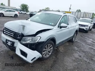 2019 Volkswagen Tiguan S with VIN 3VV0B7AX7KM031438, listed as a IAAI auction lot 42367337 with Not provided miles and . Bid and sale history available at DreamBid. Image 17.