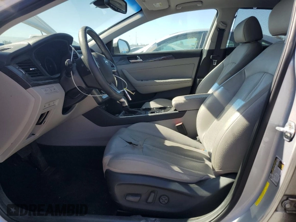 2018 Hyundai Sonata Hybrid Limited with VIN KMHE34L32JA083397, listed as a Copart auction lot 46826155 with 134,726 mi miles and Clean Title. Bid and sale history available at carsss.com. Image 7.