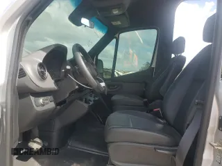 2020 Mercedes-Benz Sprinter with VIN W1Z4EFHY1LP267084, listed as a Copart auction lot 77692904 with 6,062 mi miles and Non Repairable. Bid and sale history available at DreamBid. Image 7.