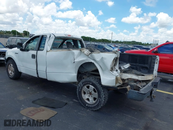 2006 Ford F-150 XL z VIN 1FTRF12W86KB54661, wystawiony jako IAAI lot #42581375 z przebiegiem 309 793 mil mil oraz . Historia ofert i sprzedaży dostępna na DreamBid. Obrazek 3.