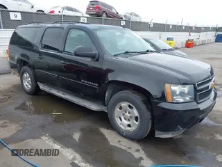 2012 Chevrolet Suburban LT z VIN 1GNSCJE08CR211338, wystawiony jako IAAI lot #42504213 z przebiegiem 280 651 mil mil oraz . Historia ofert i sprzedaży dostępna na DreamBid. Obrazek 1.