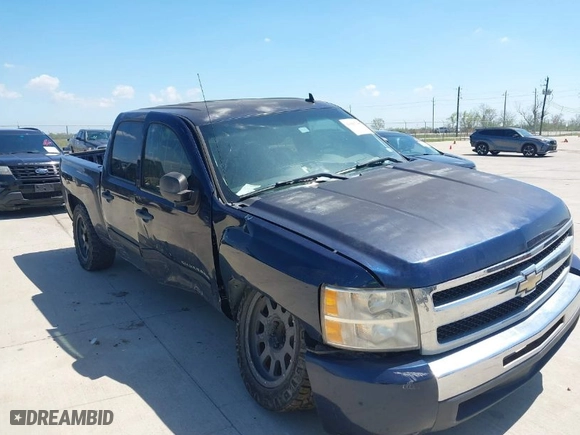 2010 Chevrolet Silverado 1500 LT with VIN 3GCRCSE01AG257037, listed as a IAAI auction lot 41885948 with 148,298 mi miles. Bid and sale history available at carsss.com. Image 1.