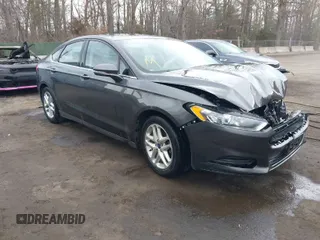 2016 Ford Fusion SE with VIN 3FA6P0H79GR359113, listed as a IAAI auction lot 41661008 with 162,048 mi miles. Bid and sale history available at carsss.com. Image 1.