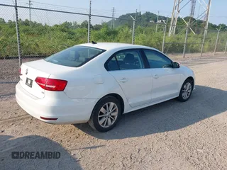 2015 Volkswagen Jetta SE с VIN 3VWD17AJ4FM312923, выставлен на аукционе IAAI как лот 42653648 с пробегом 85 978 миль миль и . История ставок и продаж доступна на DreamBid. Изображение 4.