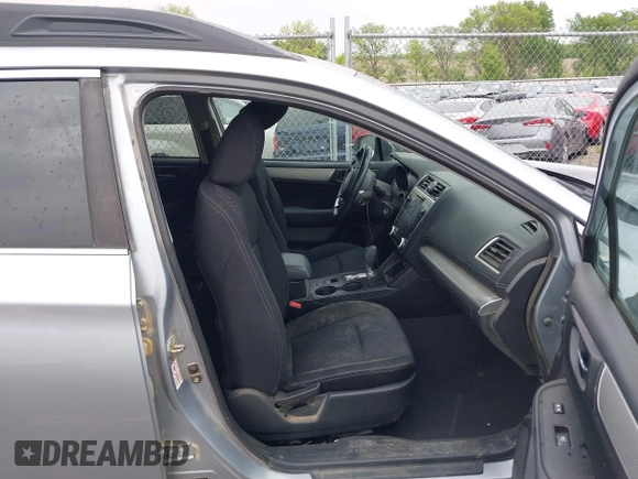 2018 Subaru Outback Premium z VIN 4S4BSAFC7J3336279, wystawiony jako IAAI lot #42352324 z przebiegiem 132 707 mil mil oraz . Historia ofert i sprzedaży dostępna na DreamBid. Obrazek 5.